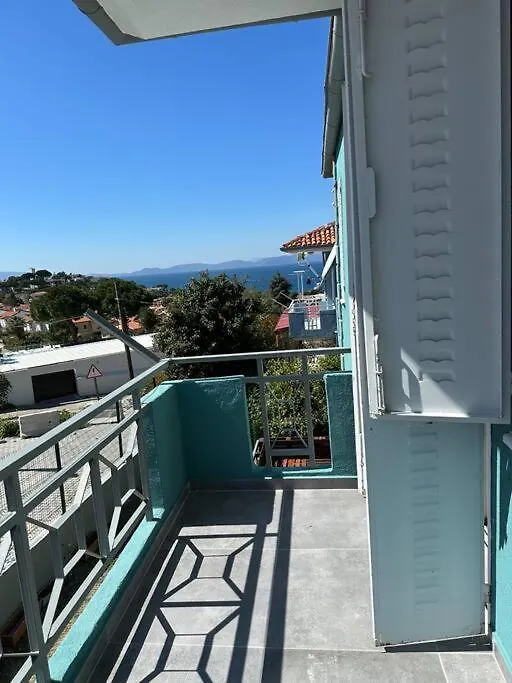 Elegant Villa In Kusadasi 5 Min Walk To Sea & Center Turecko